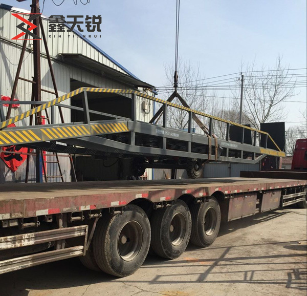 自贡移动式登车桥装车发货